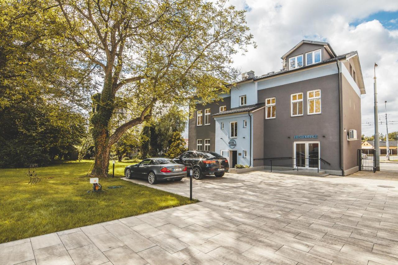 Pension Padre Ostrava Exteriör bild